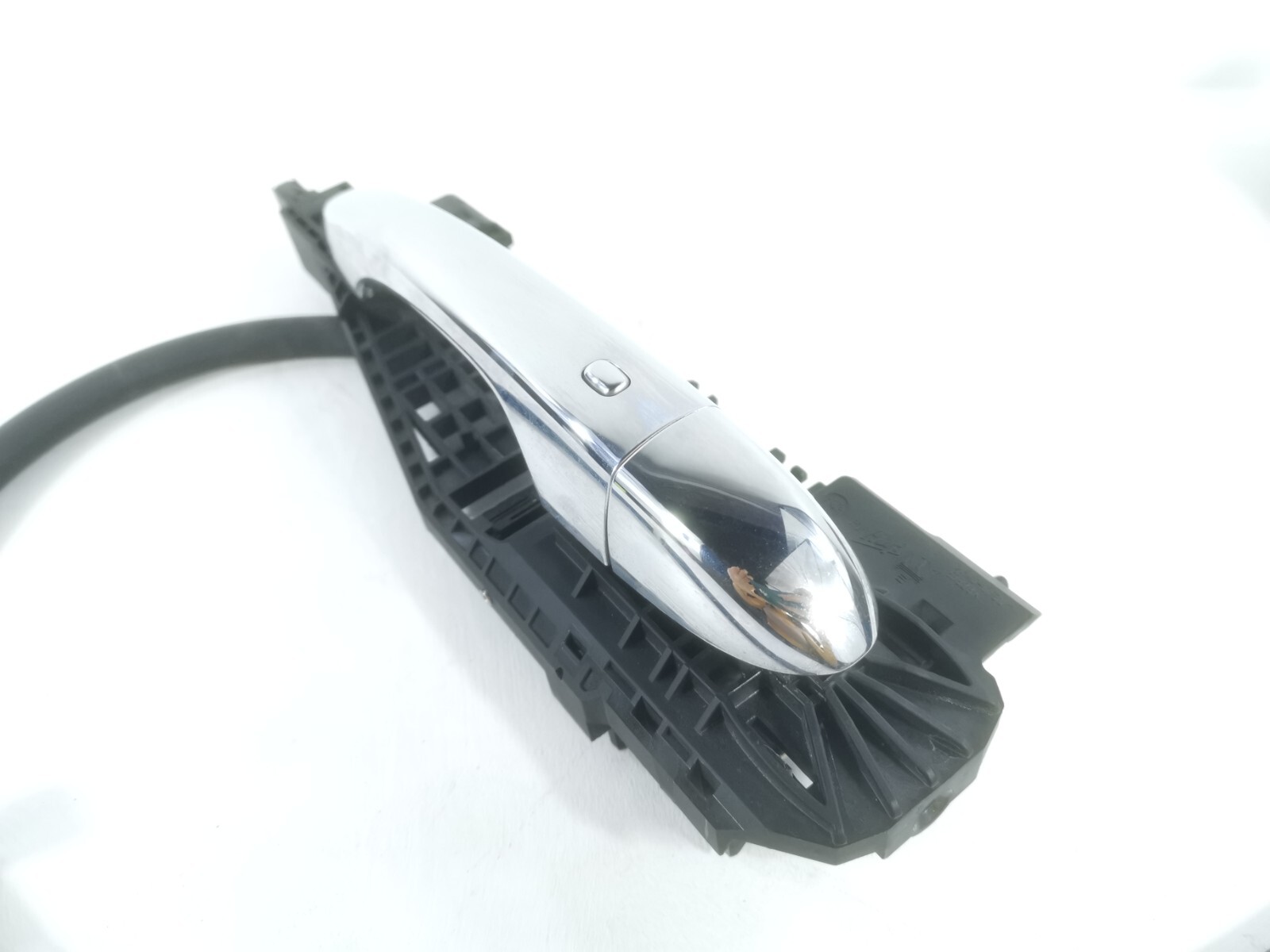 17-20 MASERATI Levante FRONT RIGHT PASSENGER DOOR HANDLE ACTUATOR LOCK 670101181
