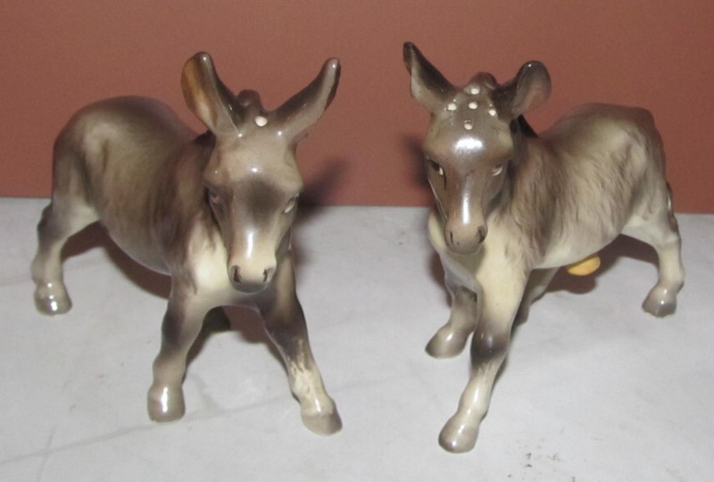 Mid Century MCM Donkey Mule Salt & Pepper Shakers Victoria Ceramics Japan
