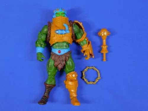 MASTERS OF THE UNIVERSE CLASSICS SNAKE MAN-AT-ARMS COMPLETE MOTU HE-MAN