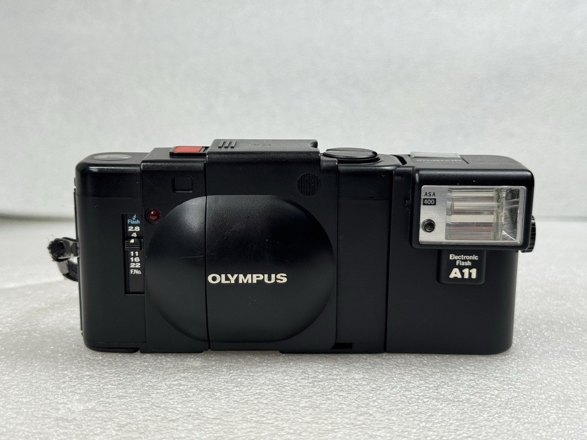 OLYMPUS XA F.ZUIKO 35mm f:2.8　＆フラッシュA11付 s-l1200.jpg