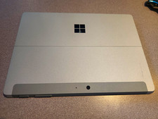 Microsoft Surface Go 10in 8GB/128GB Win10 BUN...