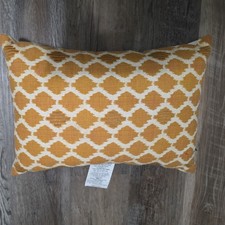 Ashland Pillow Coussin