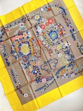 Hermes Scarf Brides de Gala en Fleurs 90 cm silk yellow Carre flower 35"