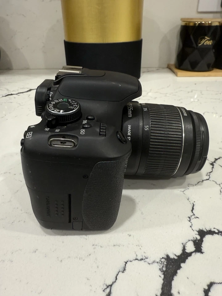 Cámara digital Canon EOS Rebel T3i 18,0 MP SLR DSLR con lente 18-55 mm ef-s Foto 3 de 4