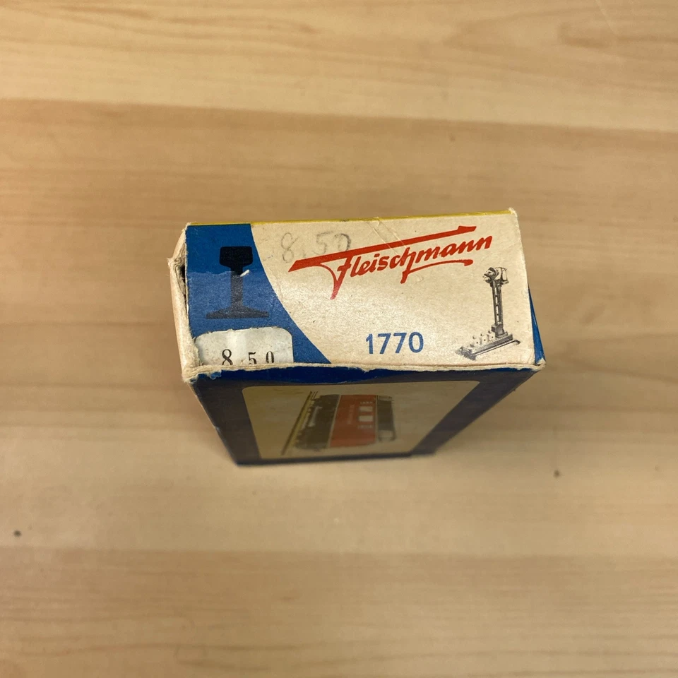 Fleischmann HO 1770 Base Mounted Distance Signal in Original Box - Image 4 of 4
