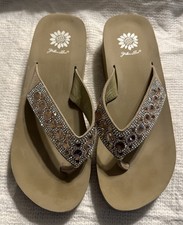 Yellow Box Mellow Mat Women s Thong Sandals size 9 Leather Upper Crystal Bling