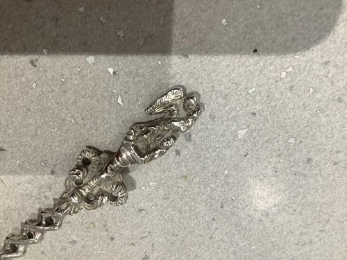 Victorian Sterling Silver Caddy Spoon. Angel & Cherub Finial. London 1885. 31g - Picture 5 of 7