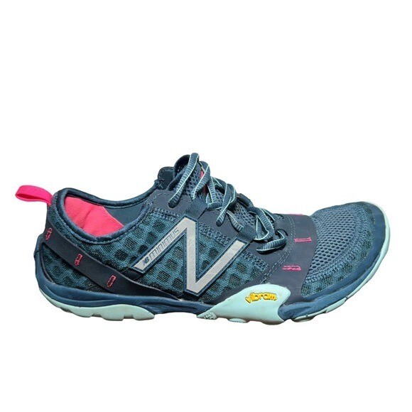 Women’s new balance minimus athletic shoes size 10