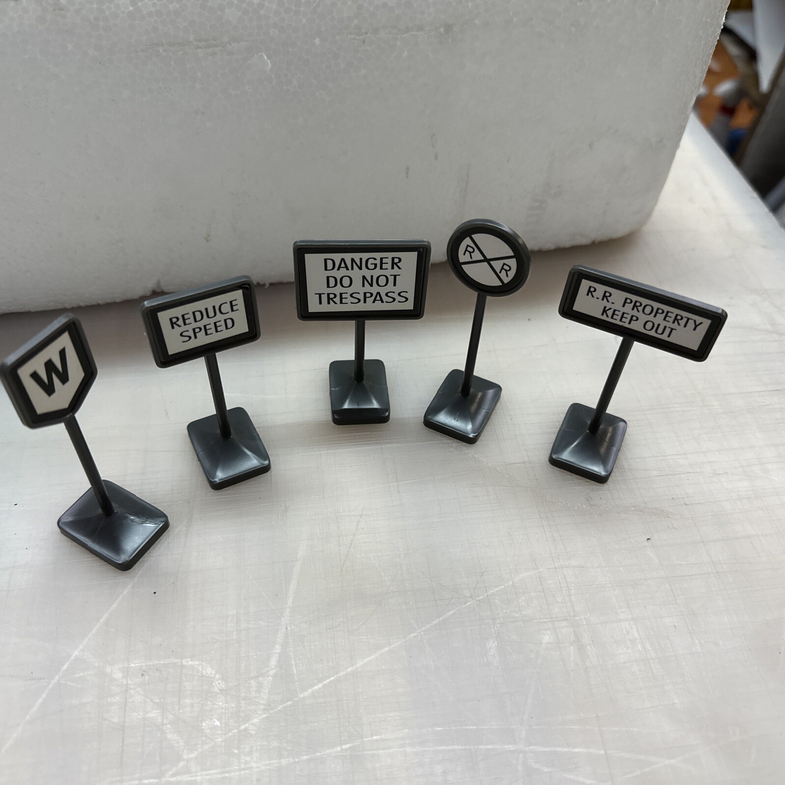 Scientific Toys Rio Grande Train Set Lot of 4 6204, 3791, 4067, 18 196