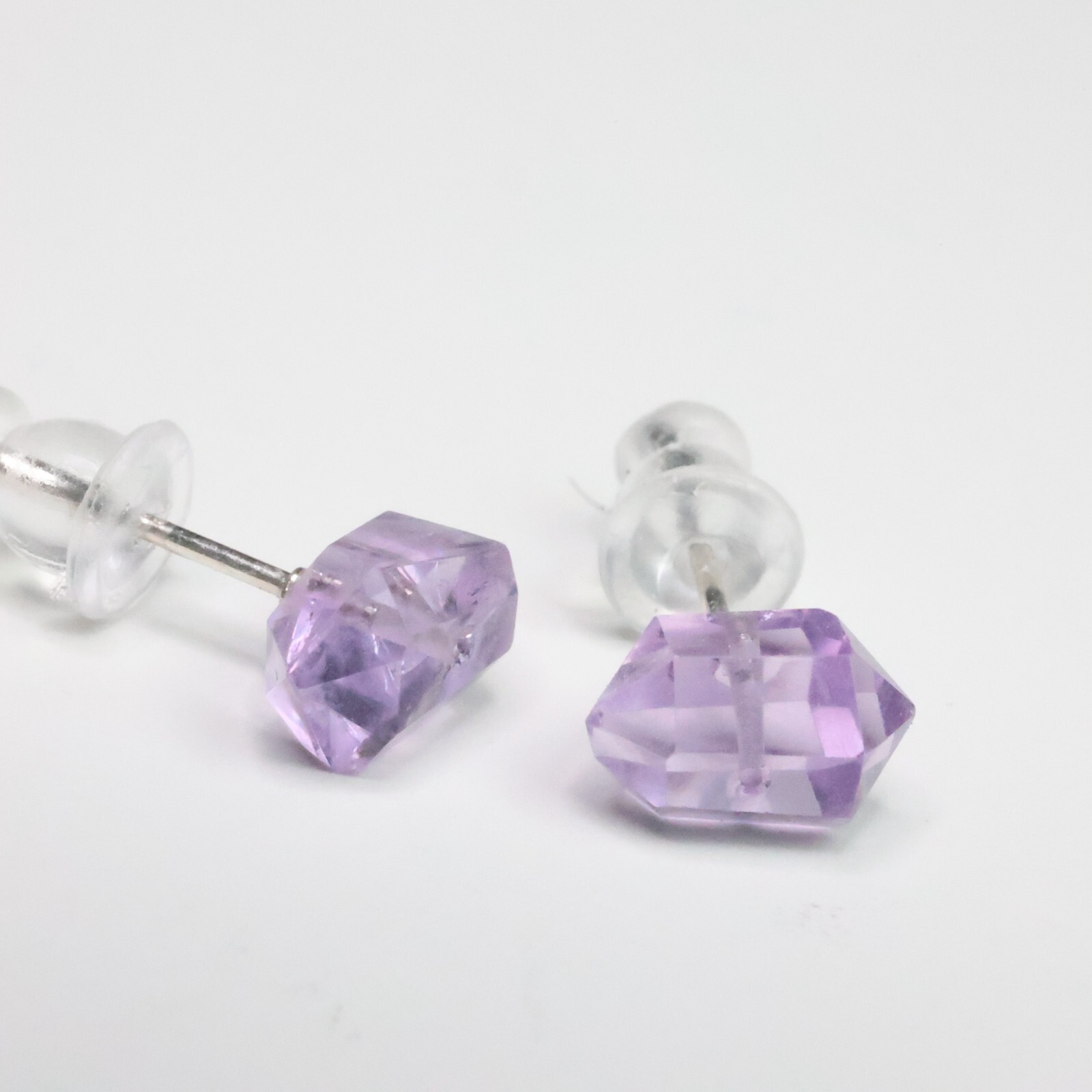 Boucles d'oreilles en argent et améthyste naturelle violette modèle 2184-02