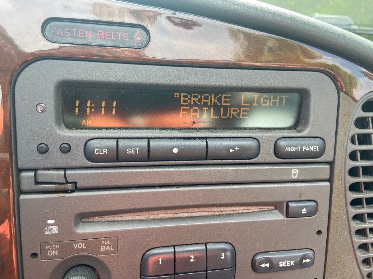 skdbページ EB492 2015 15 SKIDOO SUMMIT 154 SPORT TUNNEL VIN