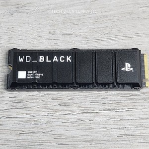 SSD Interne WD_BLACK SN850X 4To - Avec Dissipateur Thermique - NVMe M.2 - PS5 Compatible