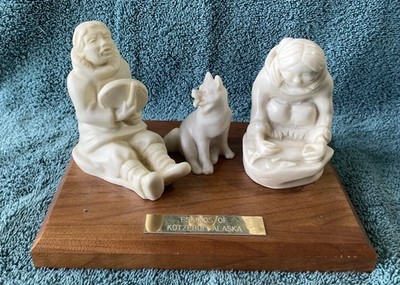Vintage Alabaster Inuit Eskimo Family On Wood Base! Nice Detail Nice Piece!