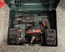 METABO KHA 18 LTX SDS+ ROTARY HAMMER DRILL & 3 BATTERIES & CHARGER