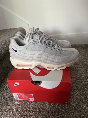 Nike Air Max 95 グレー/ピンク Nike Air Max 95 Pink Foam HJ5996-001 | SneakerNews.com