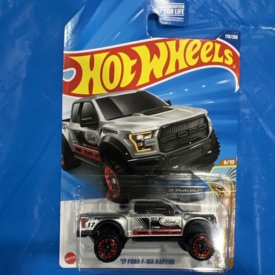Hot Wheels '17 Ford F-150 Raptor ZAMAC