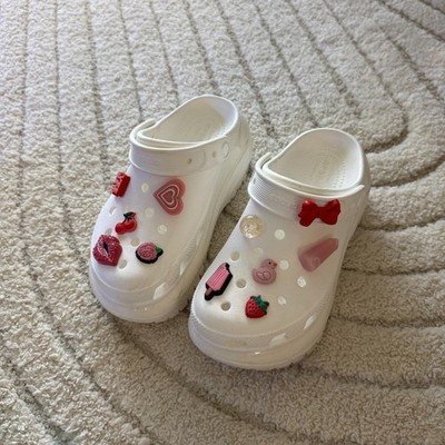 Crocs Mega Crush Clog Slip On Shoe in Bone Women s Size 6 w/ Pink Jibitz Set