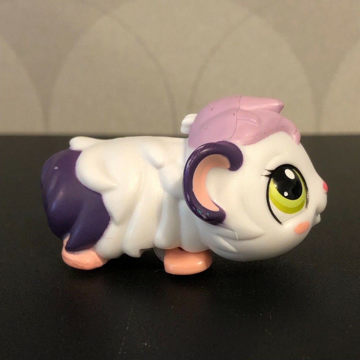 Littlest Pet Shop Digital Pet Mouse ハズブロ Authentic Littlest Pet Shop #2654 Walkable pink purple white