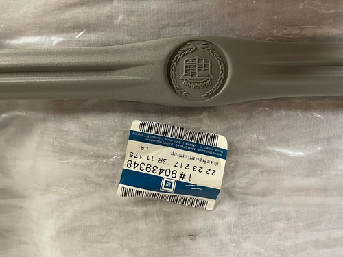 1997-2001 CADILLAC CATERA DOOR SILL PLATE GM 90439348 NOS OEM 'RARE' 1 SET OF 2 - Picture 2 of 7