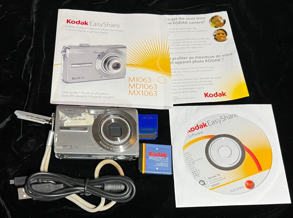KODAK EASYSHARE 10.3 MP M1063 Digital Camera Silver 4GB Memory Battery UNTESTED