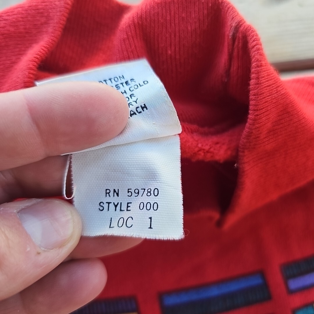YT Vintage Guess Sweater Size Large Single Stitch Red 80s Sweatshirt