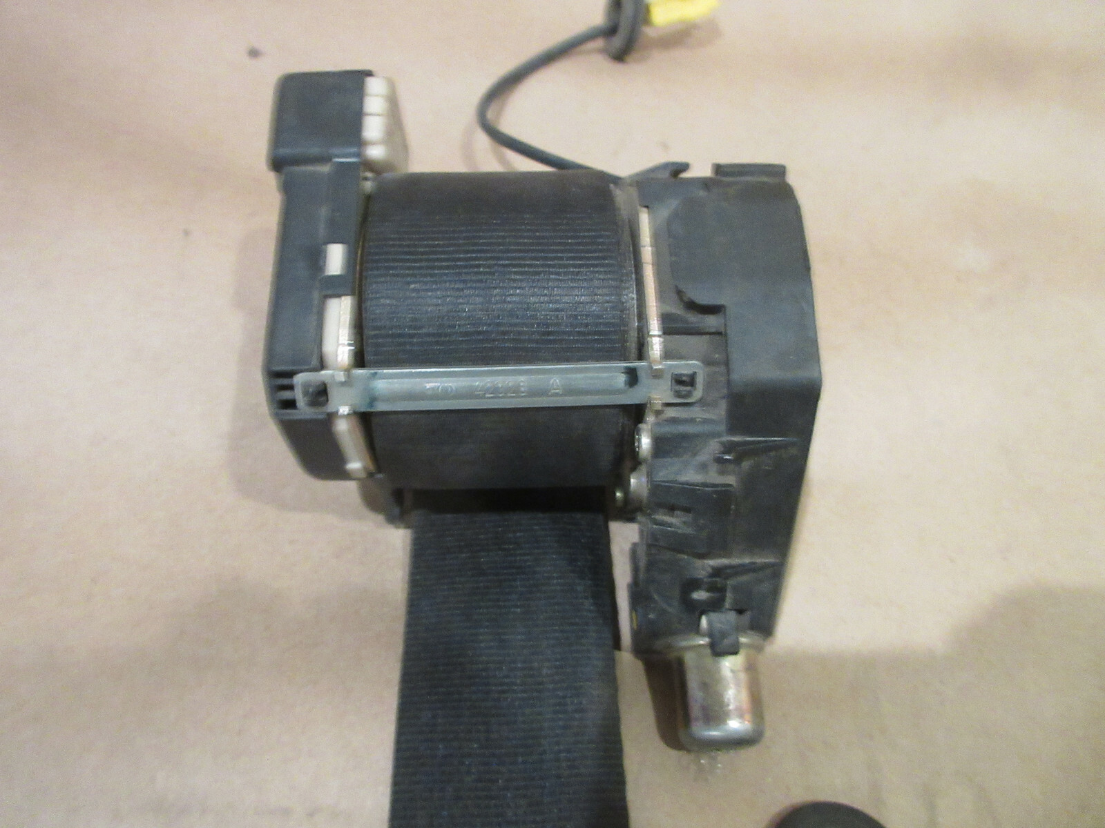 Maserati 4200 - LH Front Seat Belt Roller - P/N 67190800