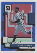 2022 Panini Donruss Variation Holo Blue Ronald Acuna Jr (Running) #121 uk2
