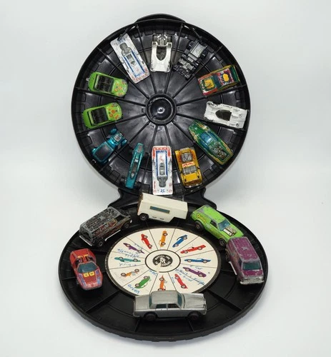 Vintage Hot Wheels Redline Lot of  18 Vehicles & Case - For Parts or Rebuilds