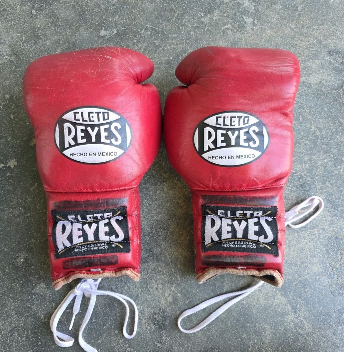 【美品】REYES 12oz　グローブ　レッド　赤 Cleto Reyes 12 Oz Professional Training Boxing Gloves Red