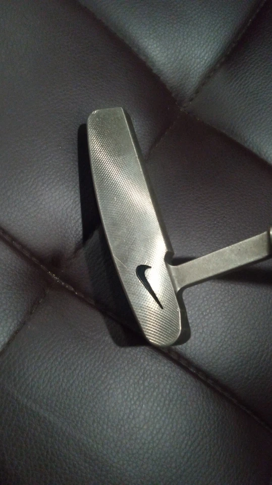 Anser Style Nike Unitized Leo Putter. Right Handed. 34". Very Hard to Find!!  - Image 3 of 4