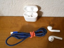 Apple Airpods 1st Generation White Case w/Charging Cord WORKS 