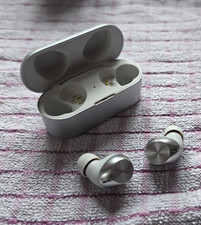 Technics EAH-AZ40M2 Silver Earbuds, Virtually brand new, only unboxed and tested