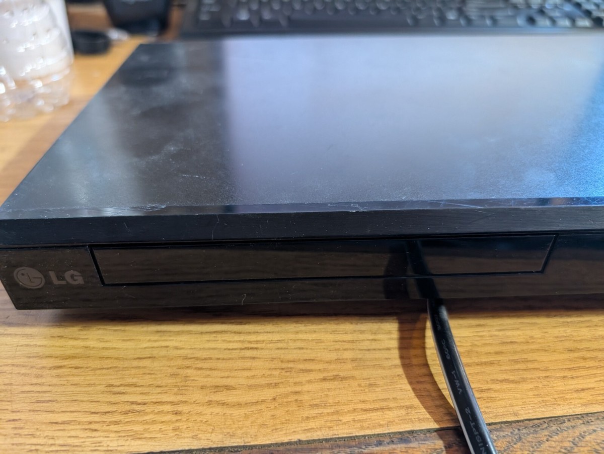 LG BP220 Blu-ray / DVD Player USB HDMI Ethernet Network No Remote