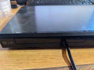 LG BP220 Blu-ray / DVD Player USB HDMI Ethernet Network No Remote