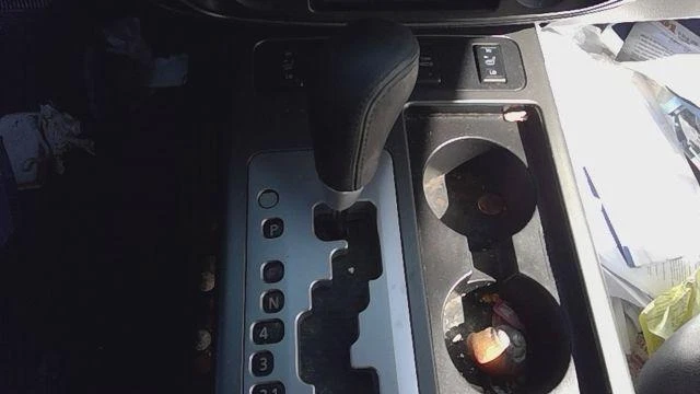 15 NISSAN ARMADA Floor Shifter w/trim - Изображение 2 из 3