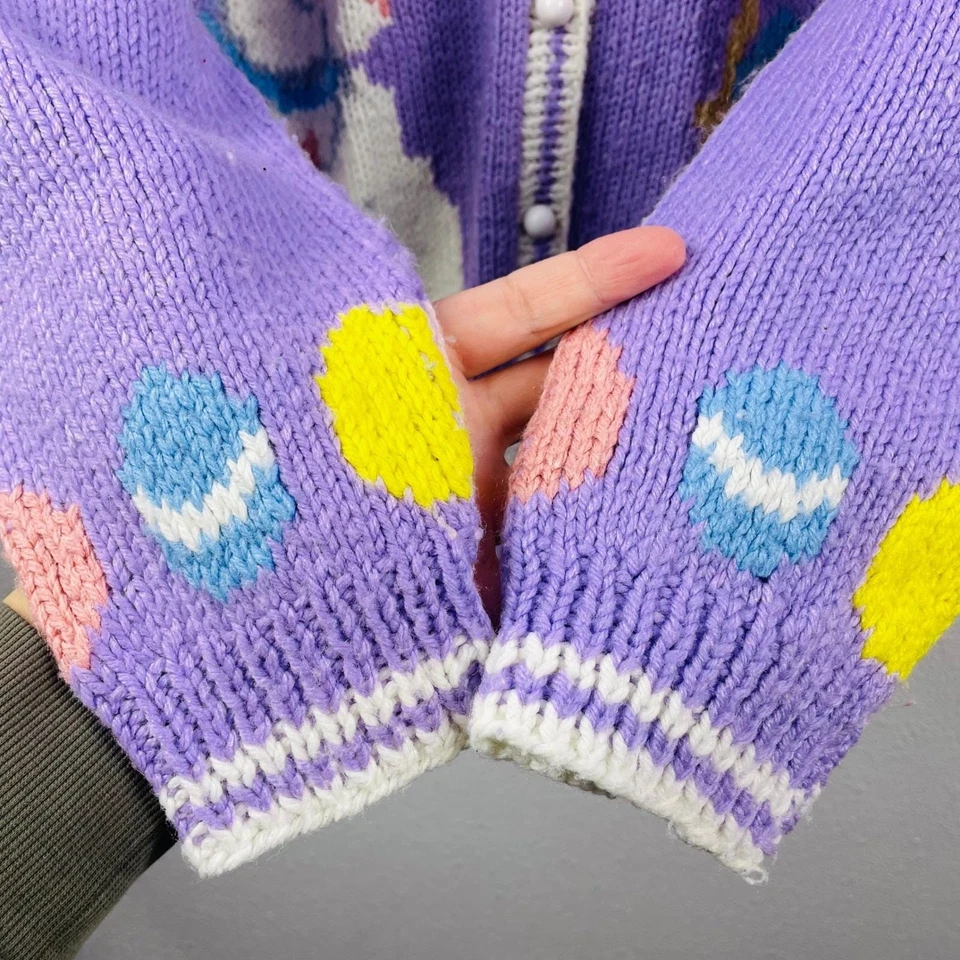 Cárdigan de Pascua tejido a mano de colección suéter púrpura conejito huevo botón delantero primavera mediano Foto 4 de 4