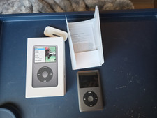 Apple iPod Classic 7ème Génération 120Go Noir - Pour Pièces Uniquement - Lire