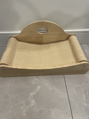 ScratchMe Bone Shaped Cat Scratching Cardboard Post carton Scratcher Lounge