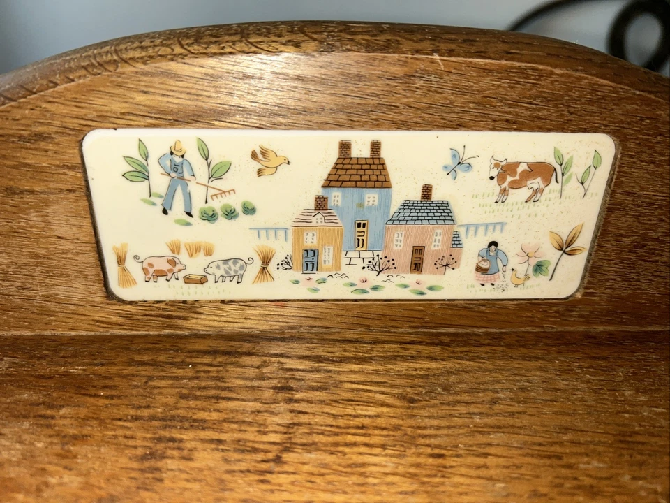 VTG International Heartland Wooden Wall Hang Paper Towel Holder & Shelf GoodWood - Image 4 of 4