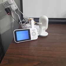 VTech Camera 2.8  Digital Video Baby Monitor with Night Light, White, VM3254 D