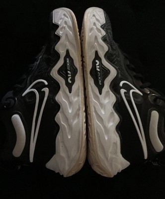 Nike Bb Black and White Men s 7.5 Air Zoom Nike React Basketball Shoes