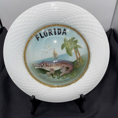 Vintage Awesome 3D Florida Alligator Mother Of The Pearl Souvenir 10 1/4  Plate