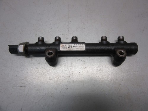 FORD TRANSIT COURIER B460 1.5 TDCi Einspritzleiste 9685297580 (313)