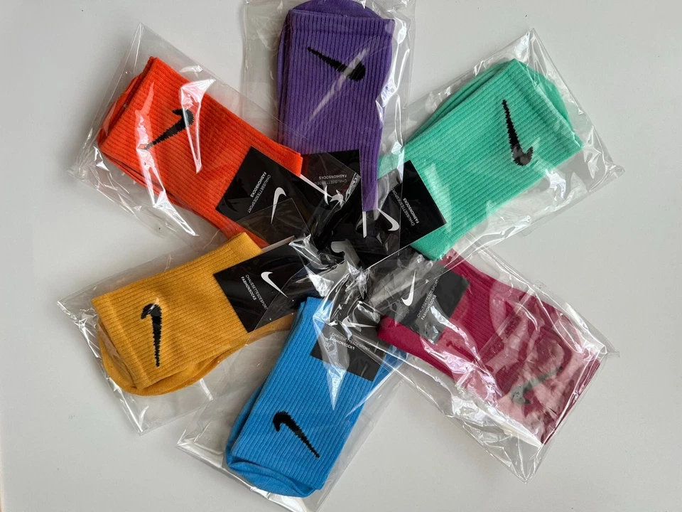 1 Pair Nike Crew Socks – Colorf Unisex | UK Size 3–8 | Fast UK Dispatch !