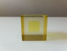 Cubo di Enzo Mari / Danese Milano – Scultura in resina cubo metà secolo, Artemide