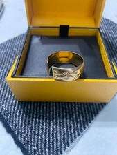 9ct 375 yellow gold wedding band ring split 5.57g B.Bros size V-W scrap or wear