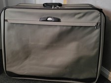 gro&szlig;er Samsonite Koffer