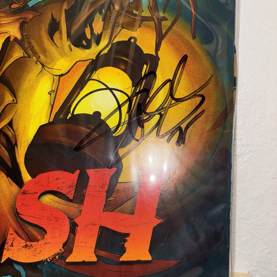 Slash Signed Universal Studios Halloween Horror Nights Vinyl LP Exclusive 2025 - Image 4 of 4