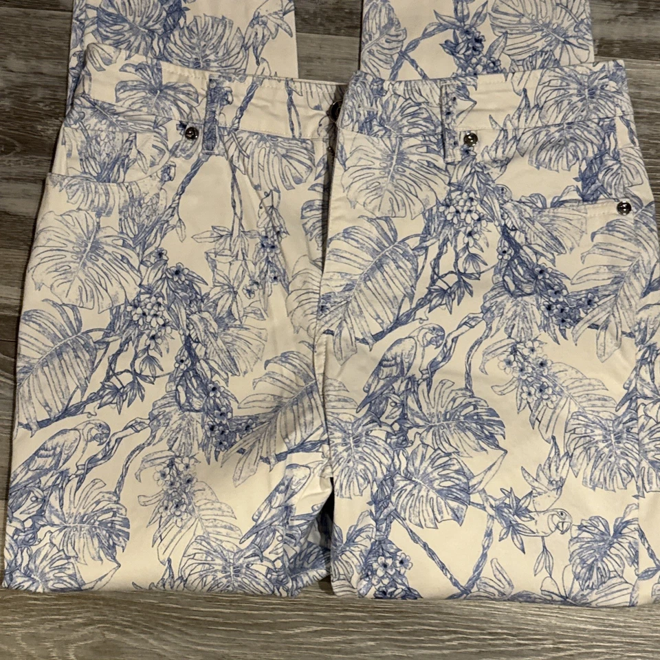 Elie Tahari Pants Floral Blue White Women Size 8 - Image 4 of 4