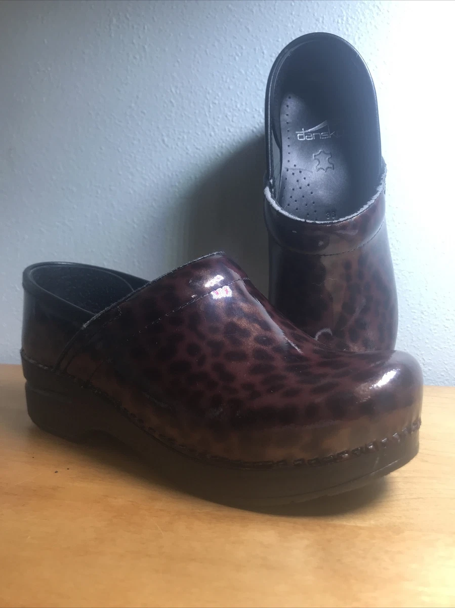Dansko Clogs Brown Tortoise Leopard Cheetah Print Patent Leather Shoe Size 36 EU